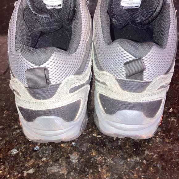 Hi Tec 8D Hiking Mountain Grey Black Shoes - Picture 7 of 10